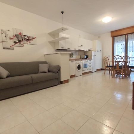Bafile 18 - Piazza Marconi - Centrale - 50 Mt Dal Mare Lido di Jesolo Zewnętrze zdjęcie